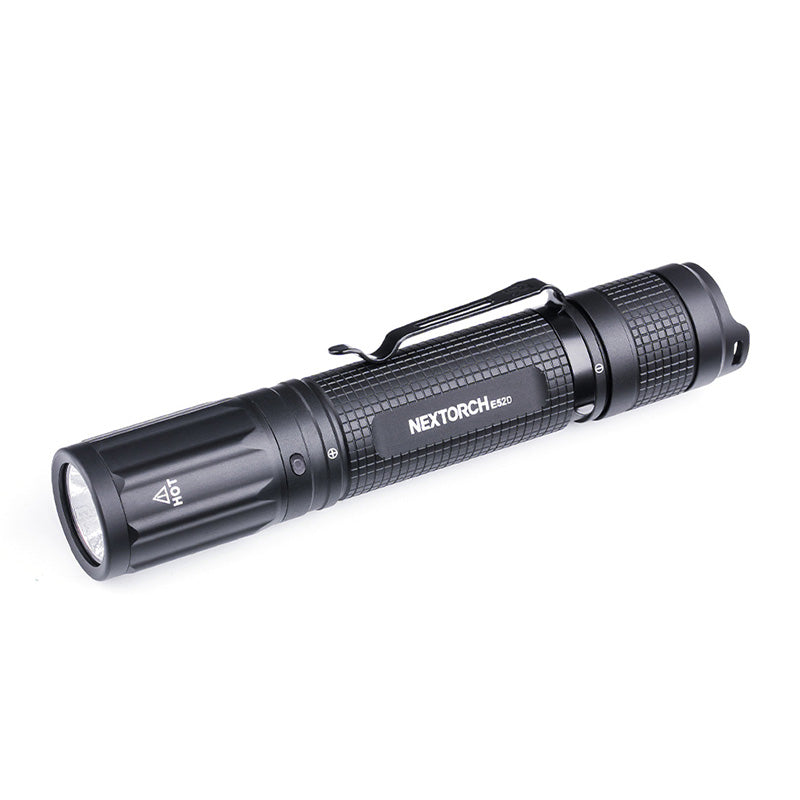 NEXTORCH WIEDERAUFLADBARE TAKTISCHE TASCHENLAMPE E520 - WEISSES LICHT - 3700 LUMEN